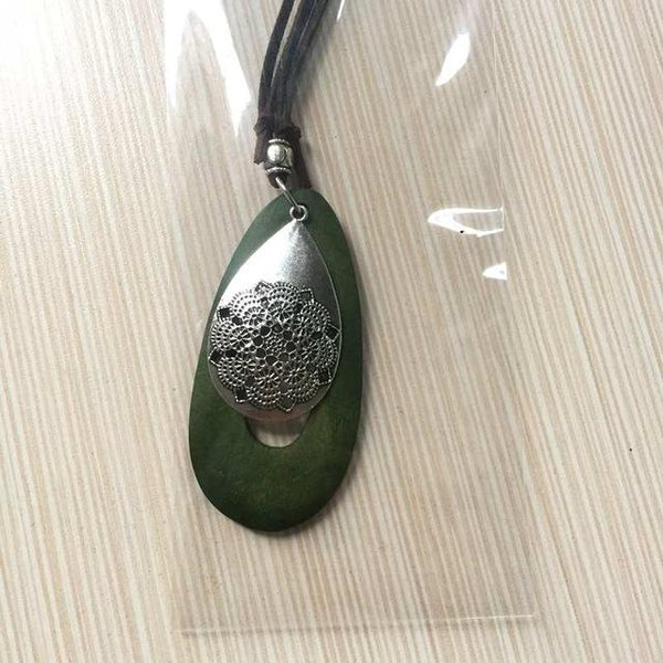 Antique Wooden Alloy Necklace Jewerly