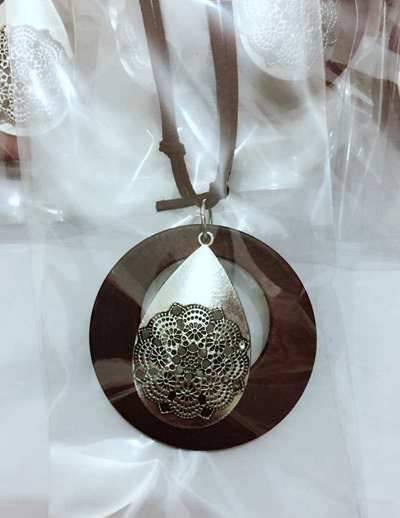 Antique Wooden Alloy Necklace Jewerly